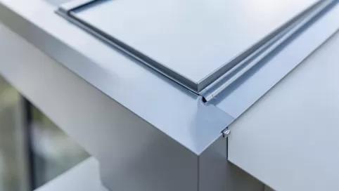 blacha na rąbek elewacja detal