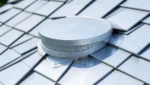 obróbka komina okrągłego blacha trapezowa